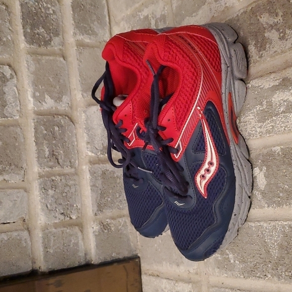 Saucony Shoee Mens Size 6 Cohesion Sneakers Red Blue Gray - Picture 3 of 11